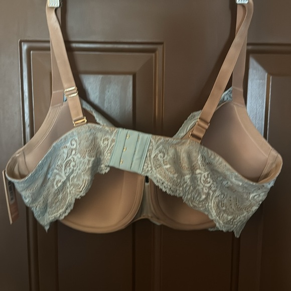 Bra - Picture 3 of 3